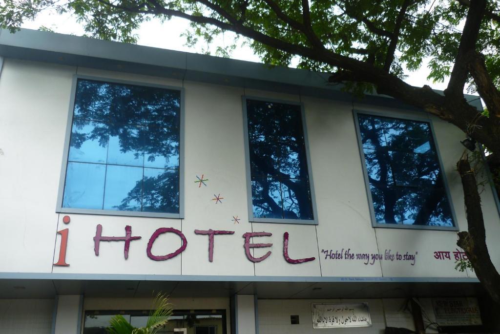 Ihotel Mumbai Exterior photo