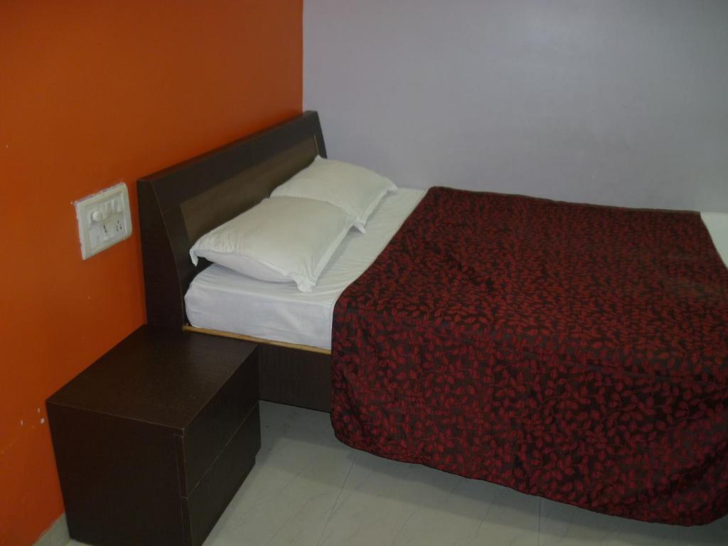 Ihotel Mumbai Room photo